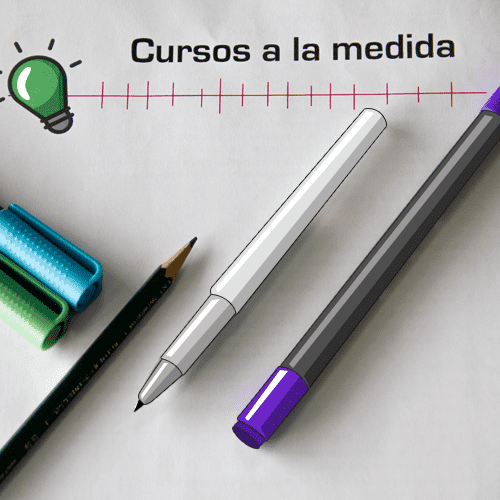 Un tablero con  múltiples esferos, marcadores, un lápiz y un titulo que dice  Cursos a la medida. 